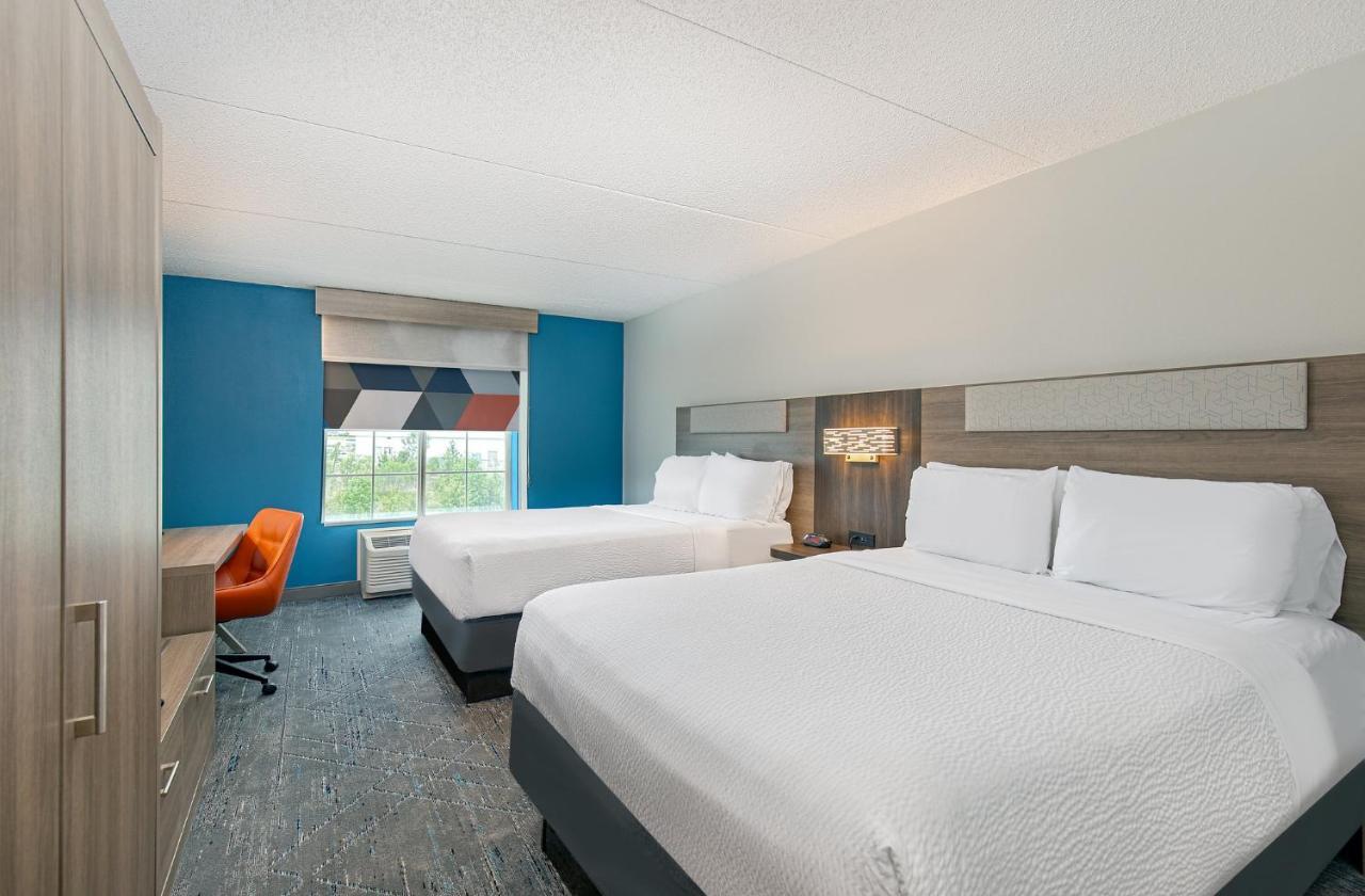 Holiday Inn Express & Suites Columbus At Northlake By Ihg Kültér fotó