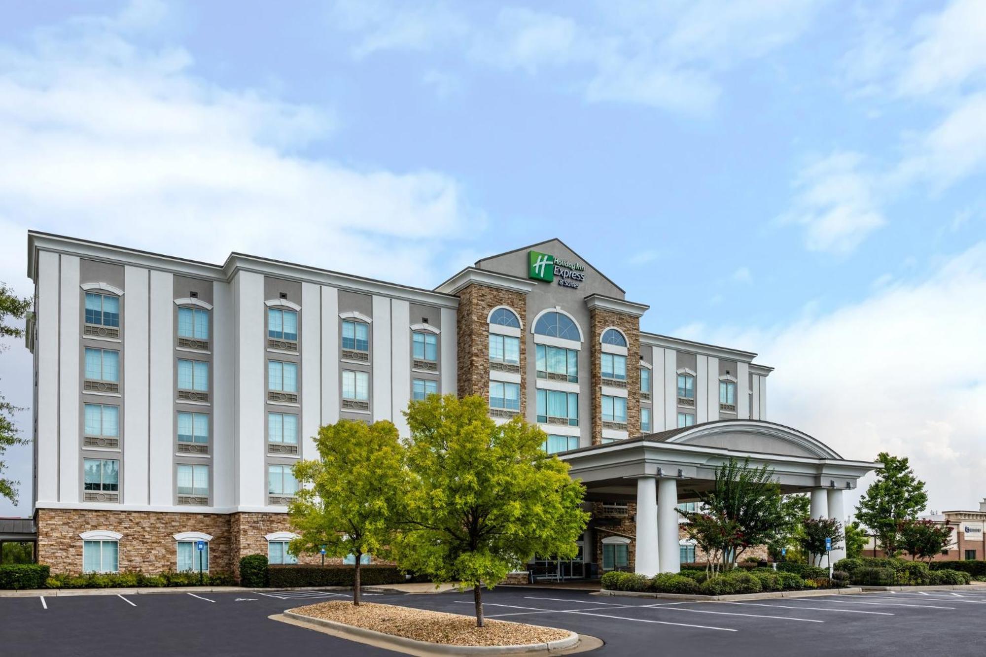 Holiday Inn Express & Suites Columbus At Northlake By Ihg Kültér fotó