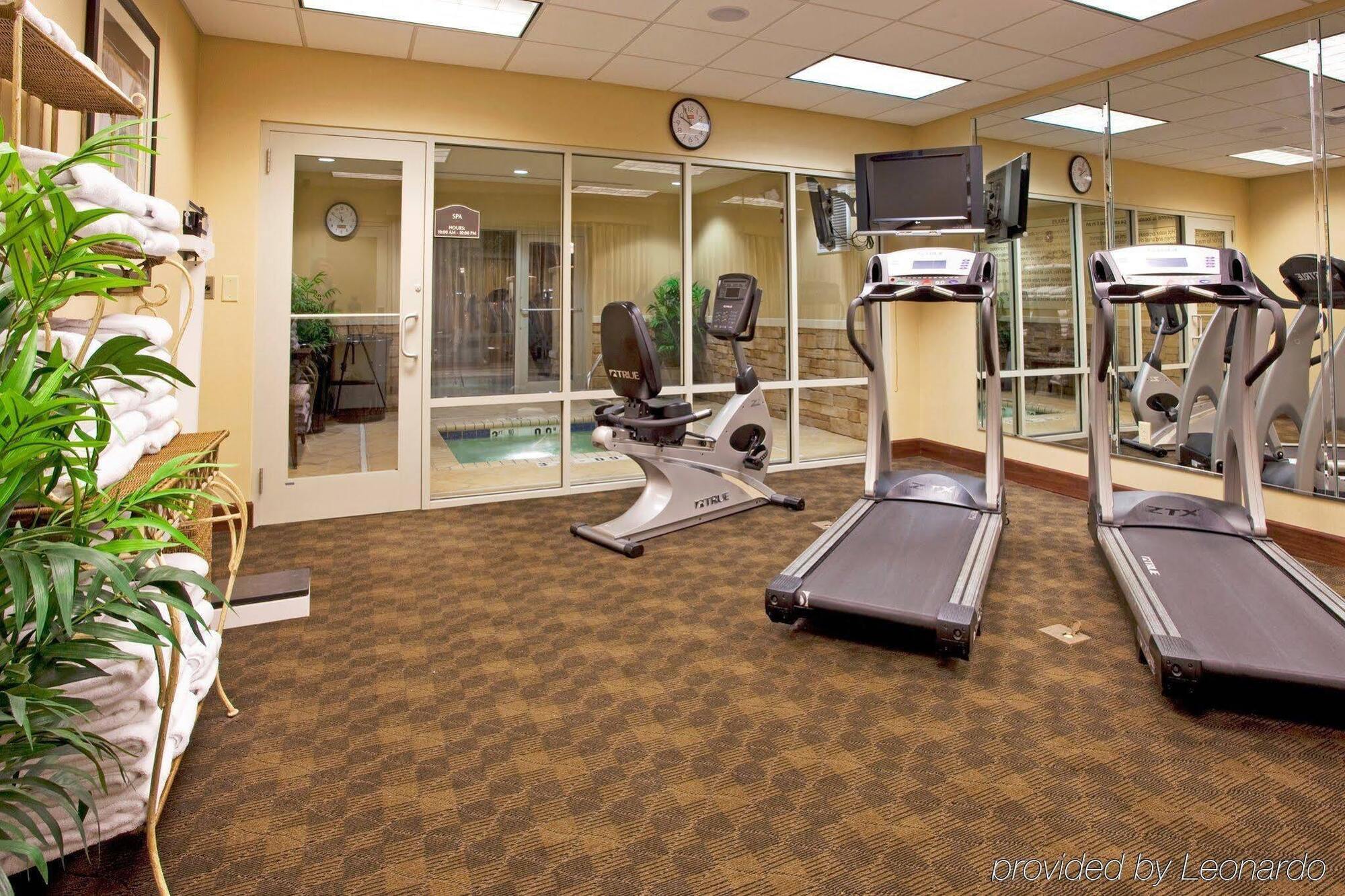 Holiday Inn Express & Suites Columbus At Northlake By Ihg Kültér fotó